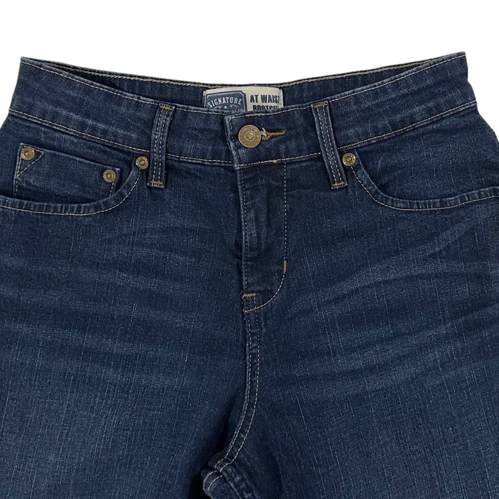 Signature Levi Strauss At Waste Boot Cut Women’s Size 4 Short Dark Wash Stretch - Picture 3 of 7